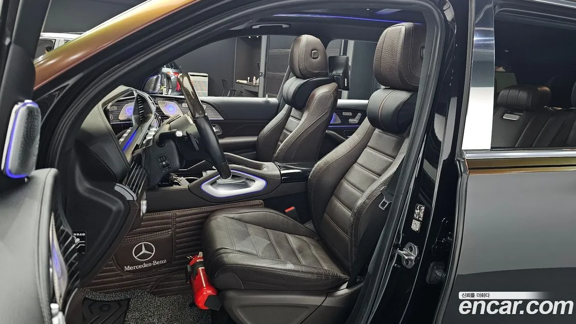 Mercedes-Benz GLS-Class — фото 10