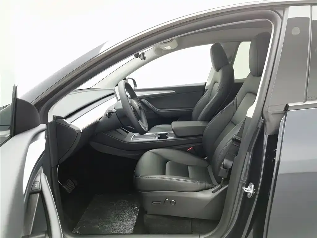 Tesla Model Y 2024 из CN, фото 10
