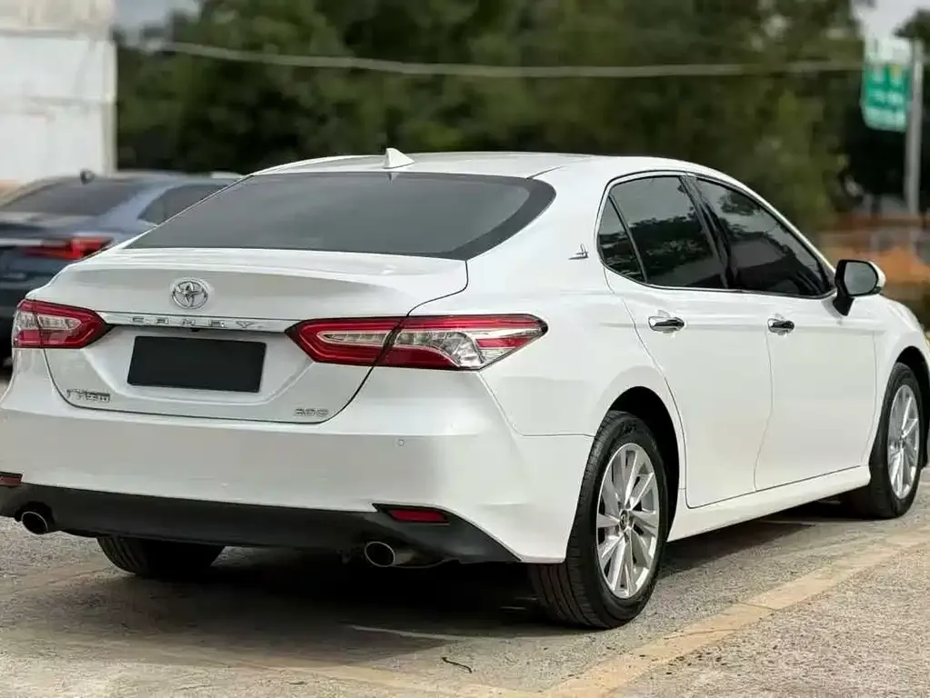 Toyota Camry 2021 из CN, фото 7