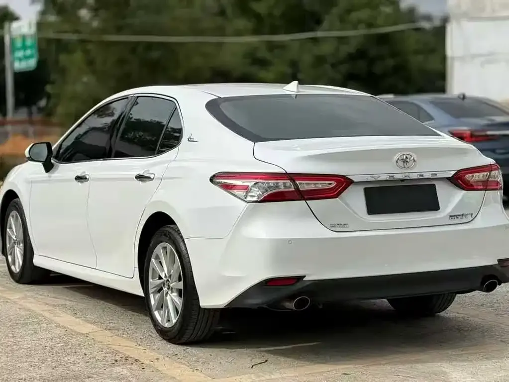 Toyota Camry 2021 из CN, фото 8