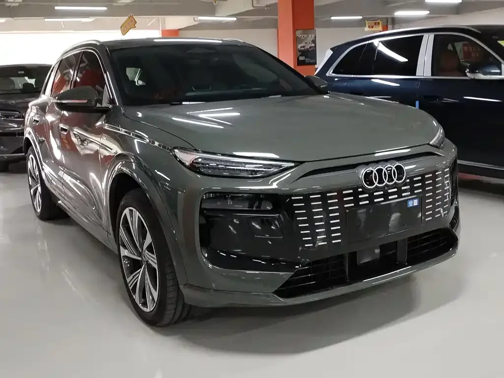 Audi Q6L e-tron — фото 3