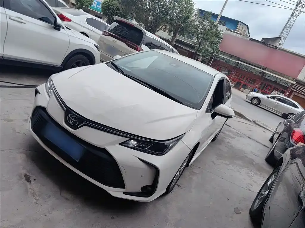 Toyota Corolla 2021 из CN, фото 1