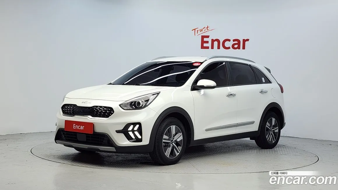 Kia Niro — фото 1
