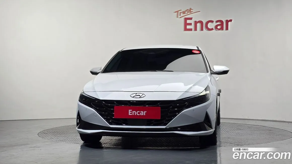 Hyundai AVANTE — фото 3