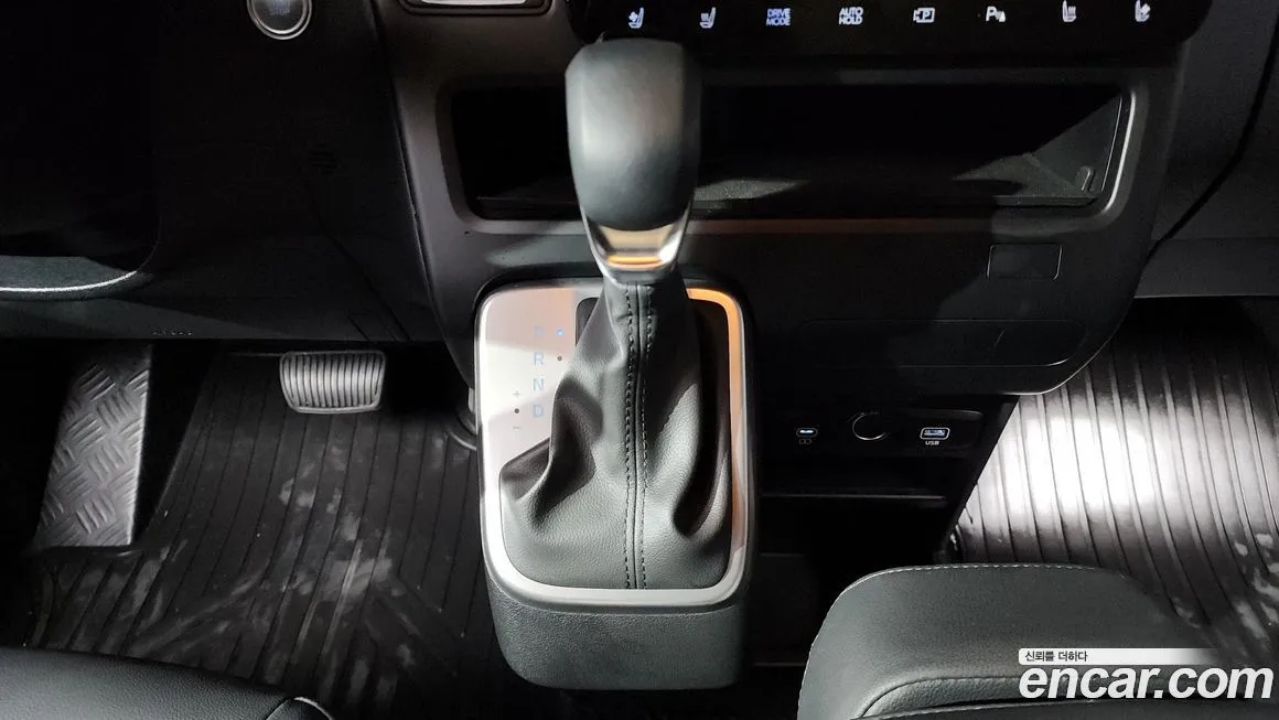 Hyundai Staria 2025 из KR, фото 9
