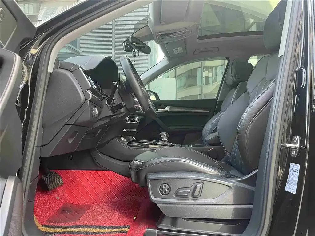 Audi Q5L 2023 из CN, фото 4