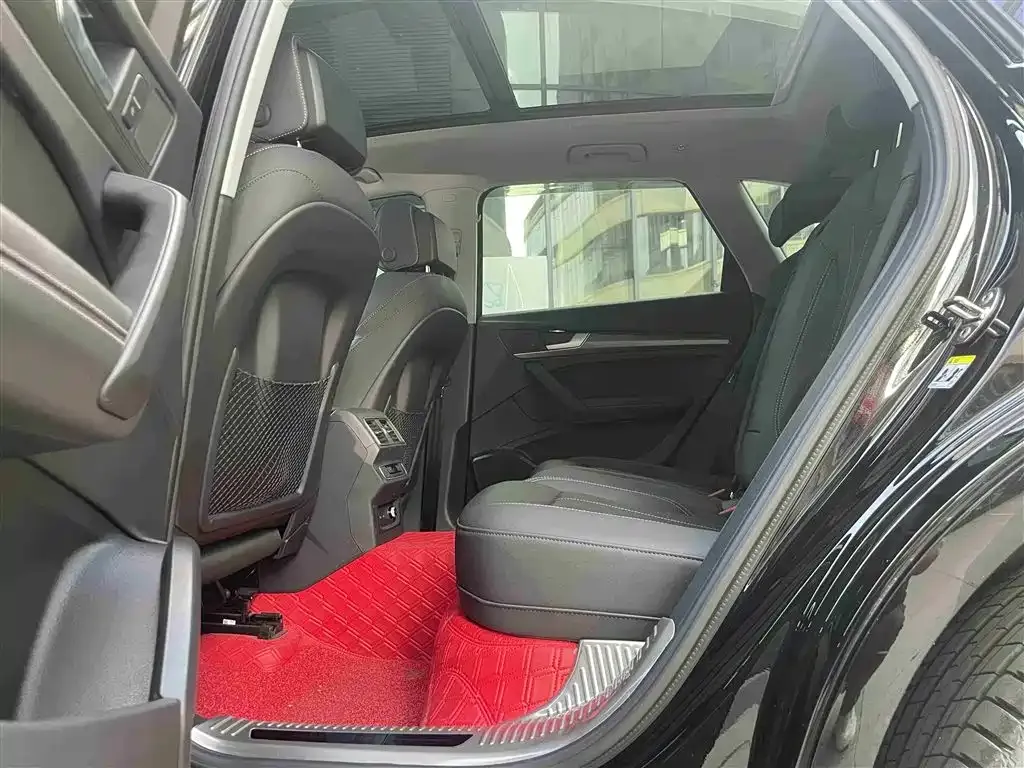 Audi Q5L 2023 из CN, фото 5