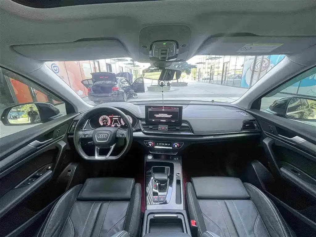 Audi Q5L 2023 из CN, фото 6