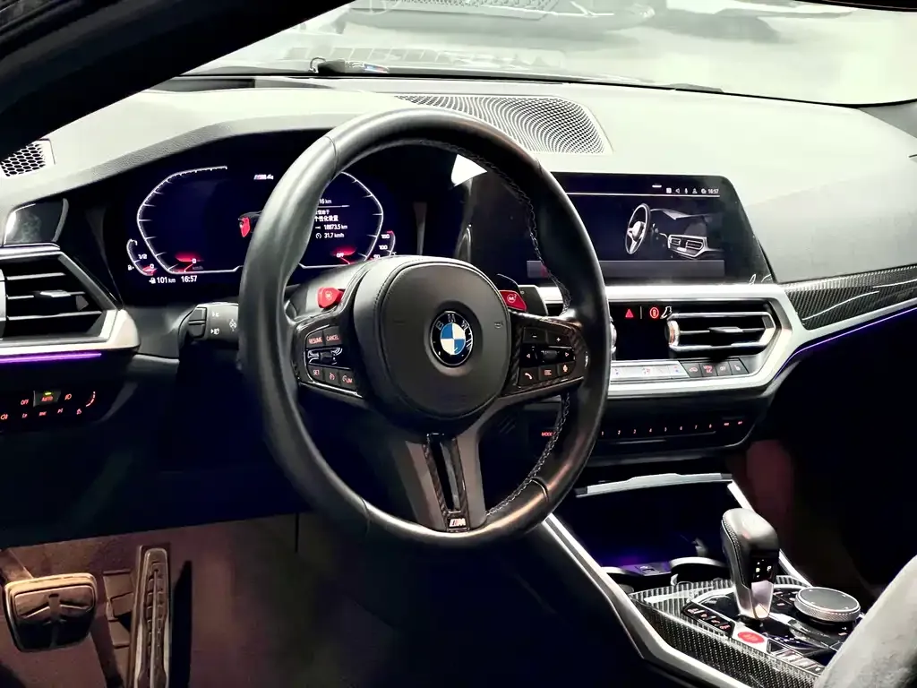 BMW M4 — фото 10