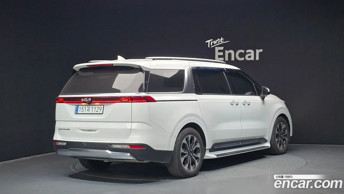 Kia Carnival — фото 2
