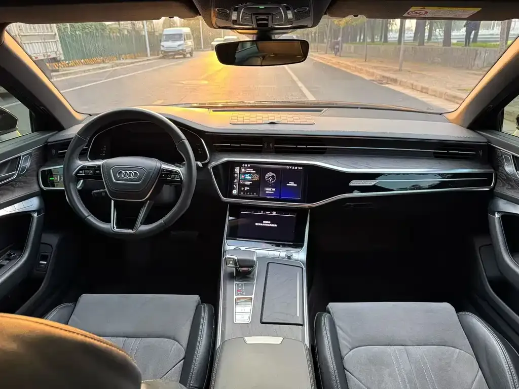 Audi A6L 2023 из CN, фото 5