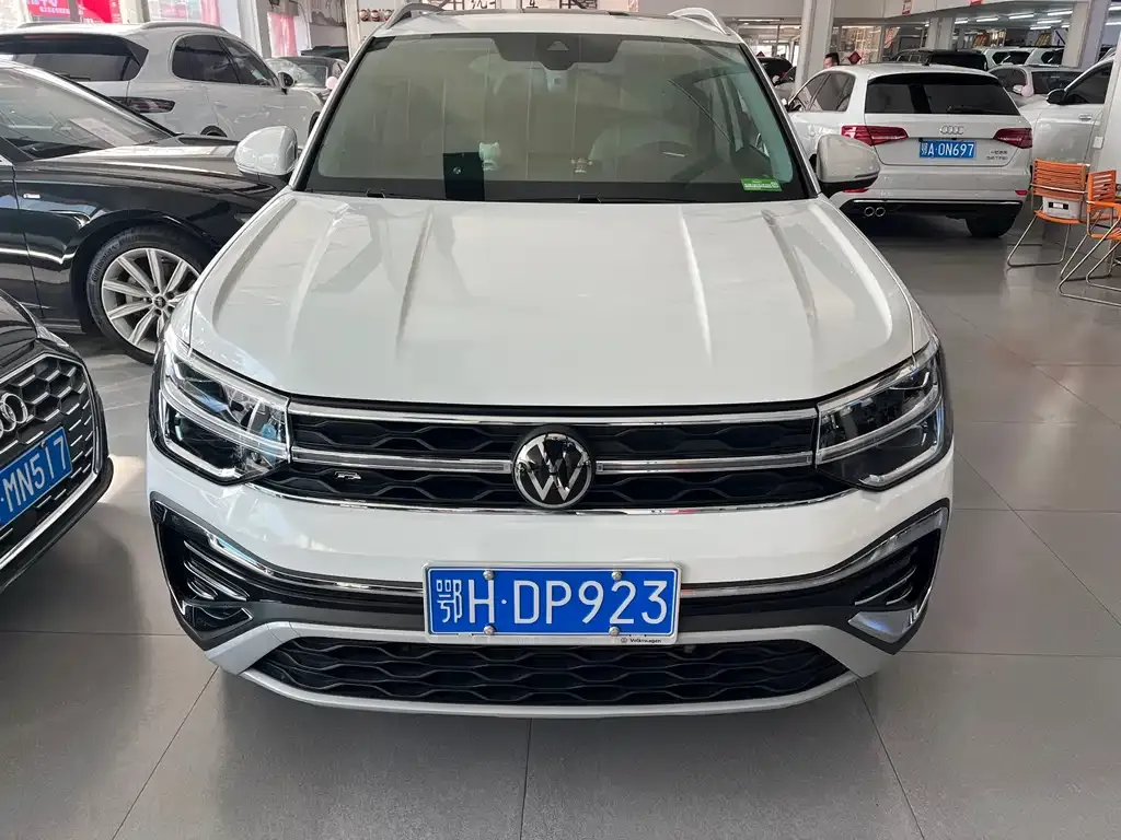 Volkswagen Tharu — фото 2