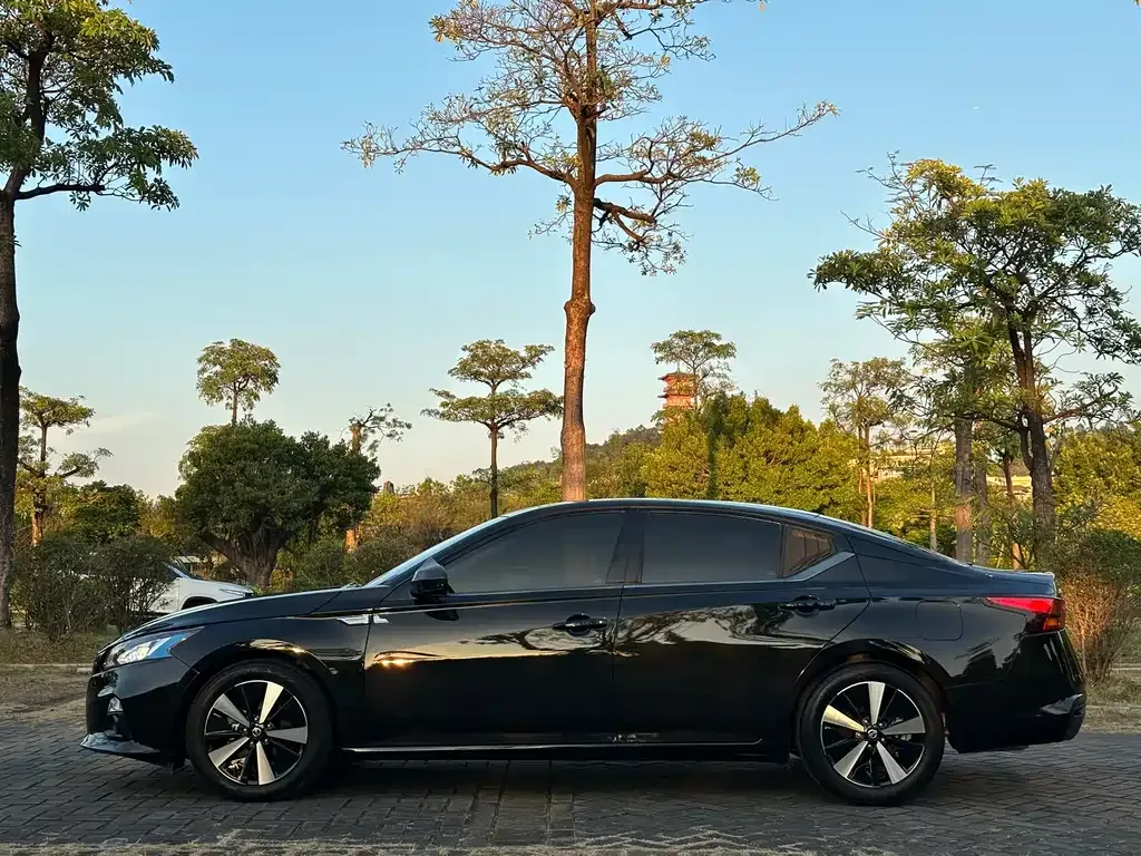 Nissan Teana — фото 4