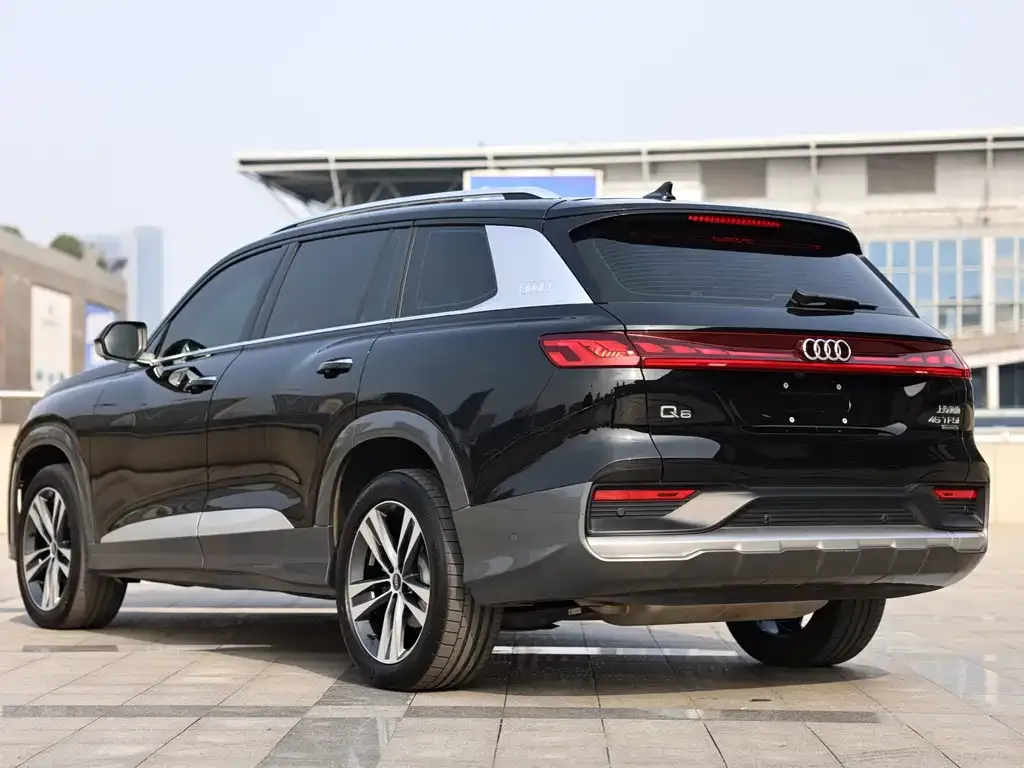Audi Q6 2023 из CN, фото 6