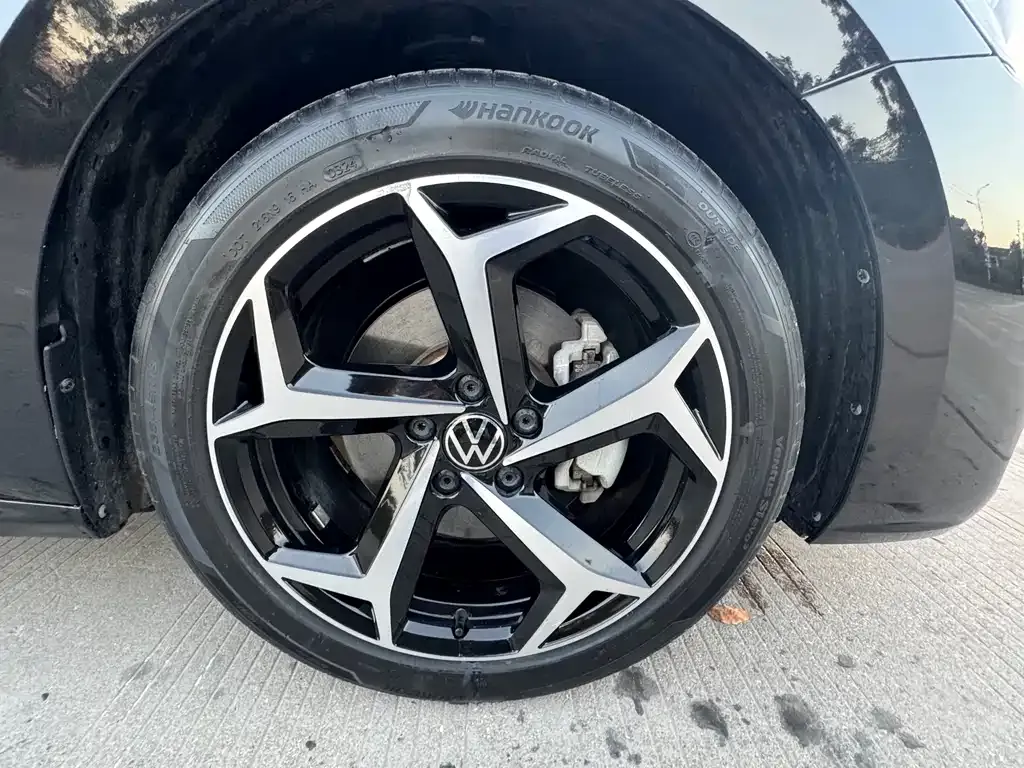 Volkswagen Passat — фото 10