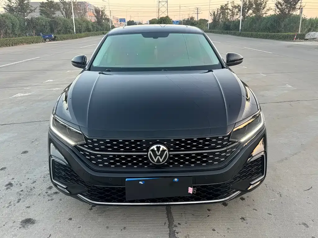 Volkswagen Passat — фото 2