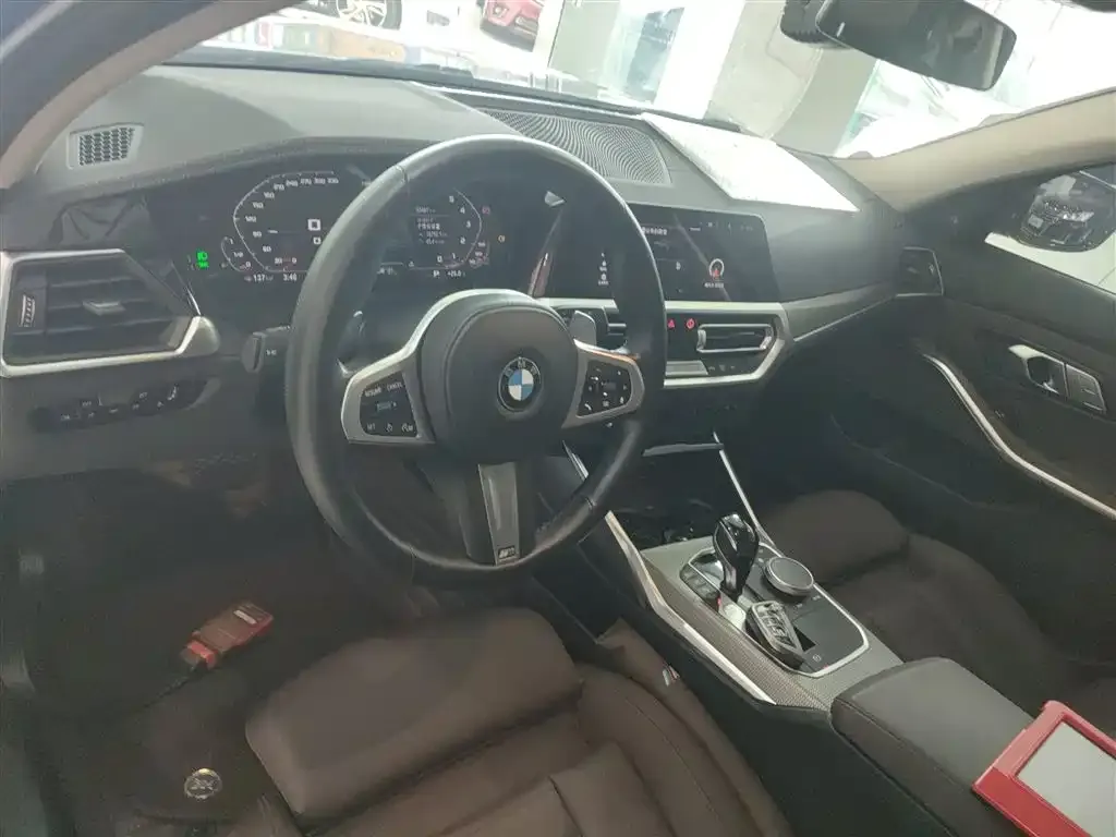 BMW 3 Series 2021 из CN, фото 10