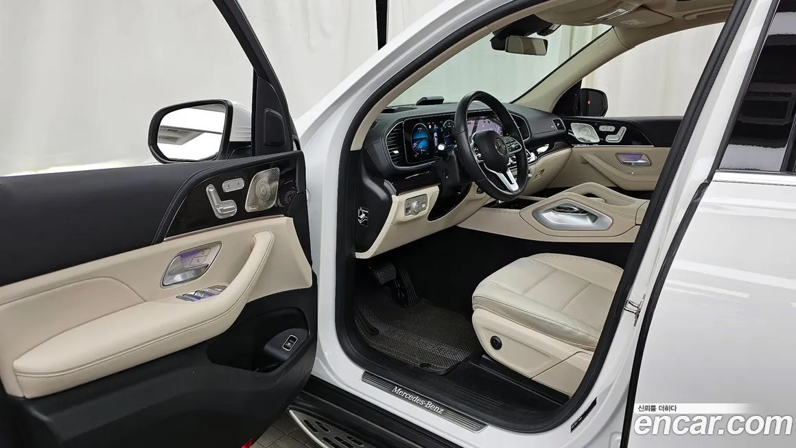Mercedes-Benz GLE-Class — фото 10