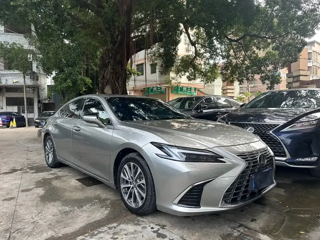 Lexus ES 2025 из CN, фото 1