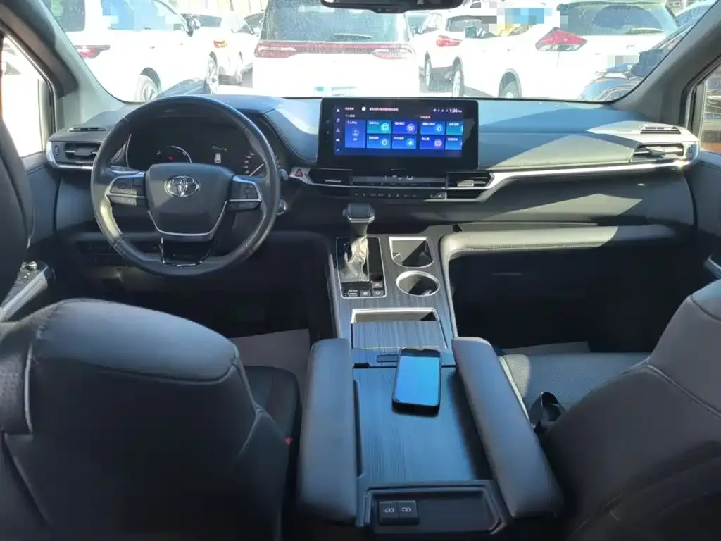 Toyota Sienna 2022 из CN, фото 10