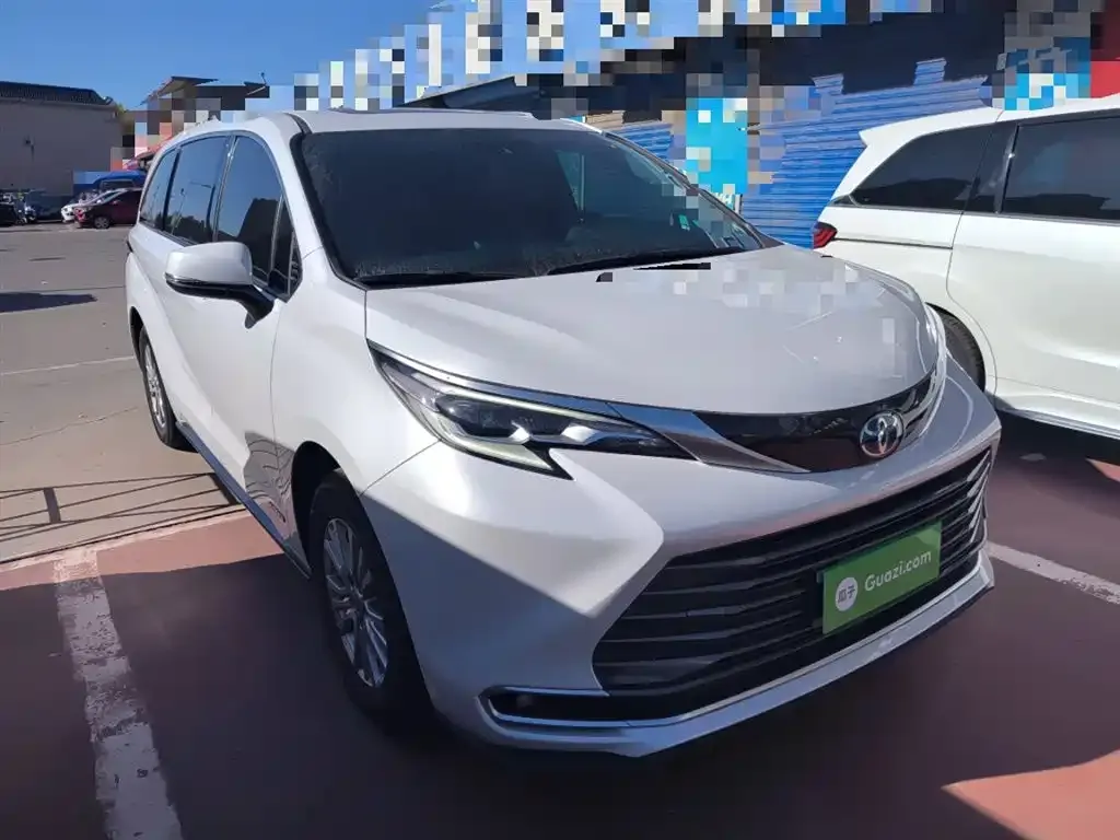 Toyota Sienna 2022 из CN, фото 4