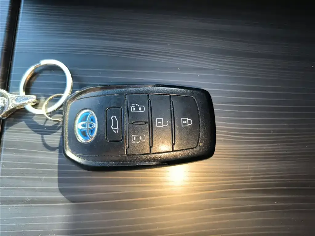Toyota Sienna 2022 из CN, фото 9
