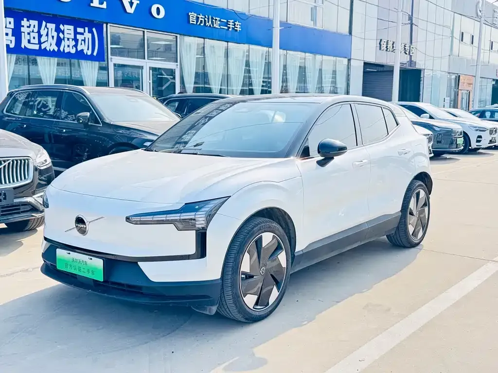 Volvo EX30 2024 из CN, фото 1