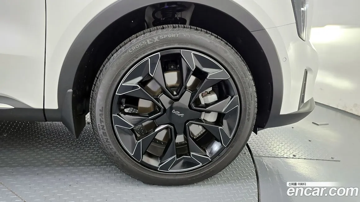 Kia Sorento — фото 5