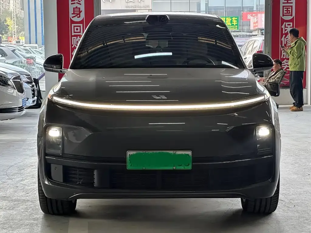 Li Auto L8 2024 из CN, фото 2