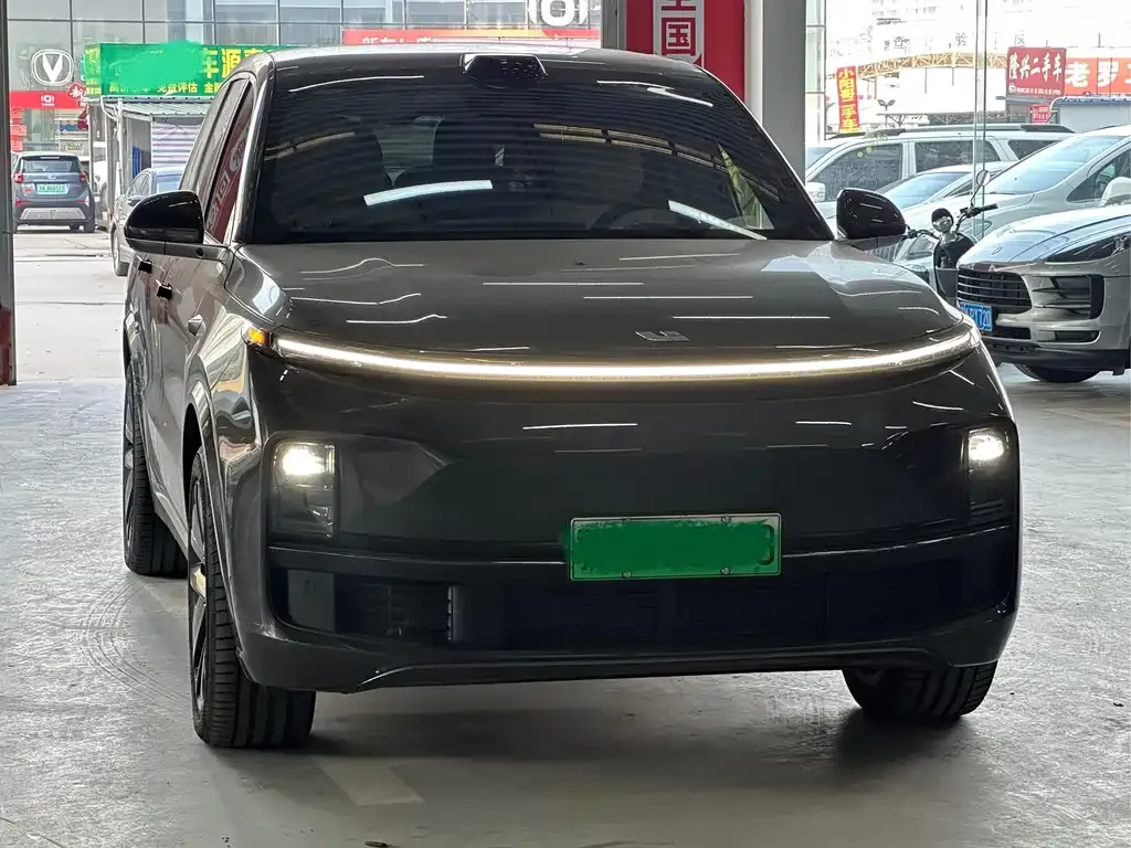 Li Auto L8 2024 из CN, фото 3