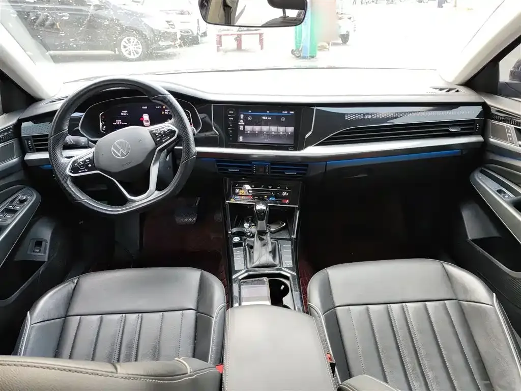 Volkswagen Passat 2022 из CN, фото 10
