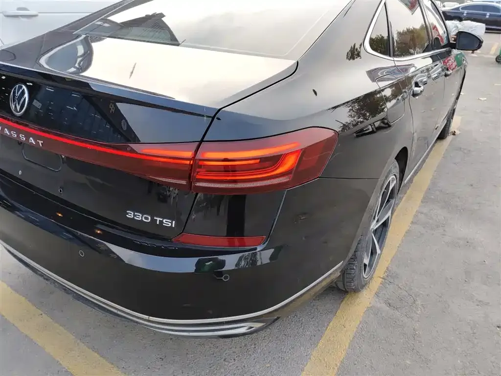Volkswagen Passat 2022 из CN, фото 8
