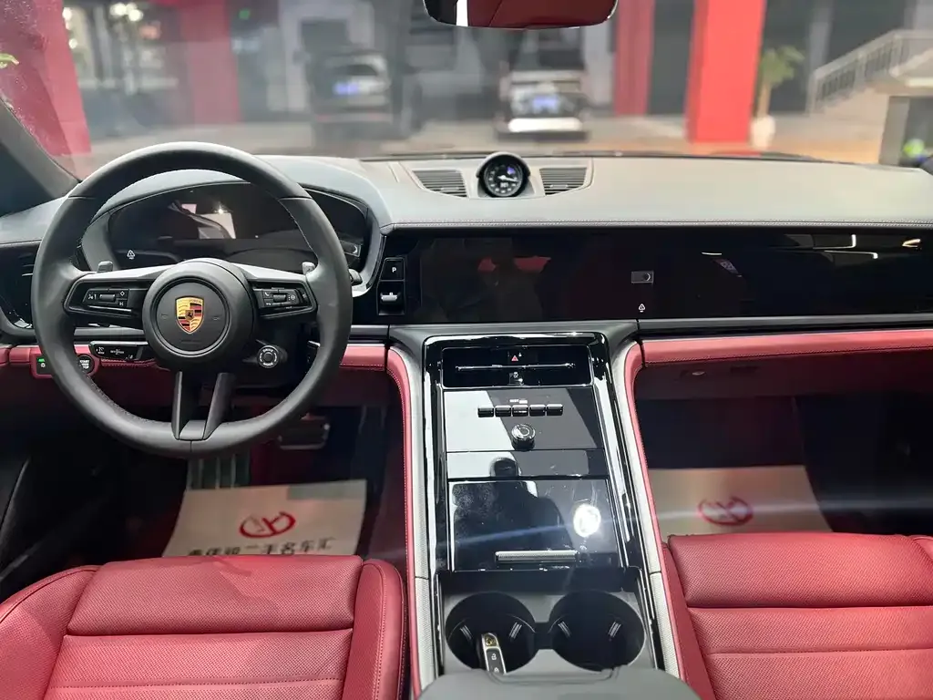 Porsche Panamera 2025 из CN, фото 10