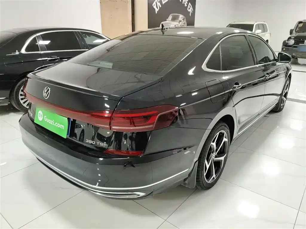 Volkswagen Passat — фото 7