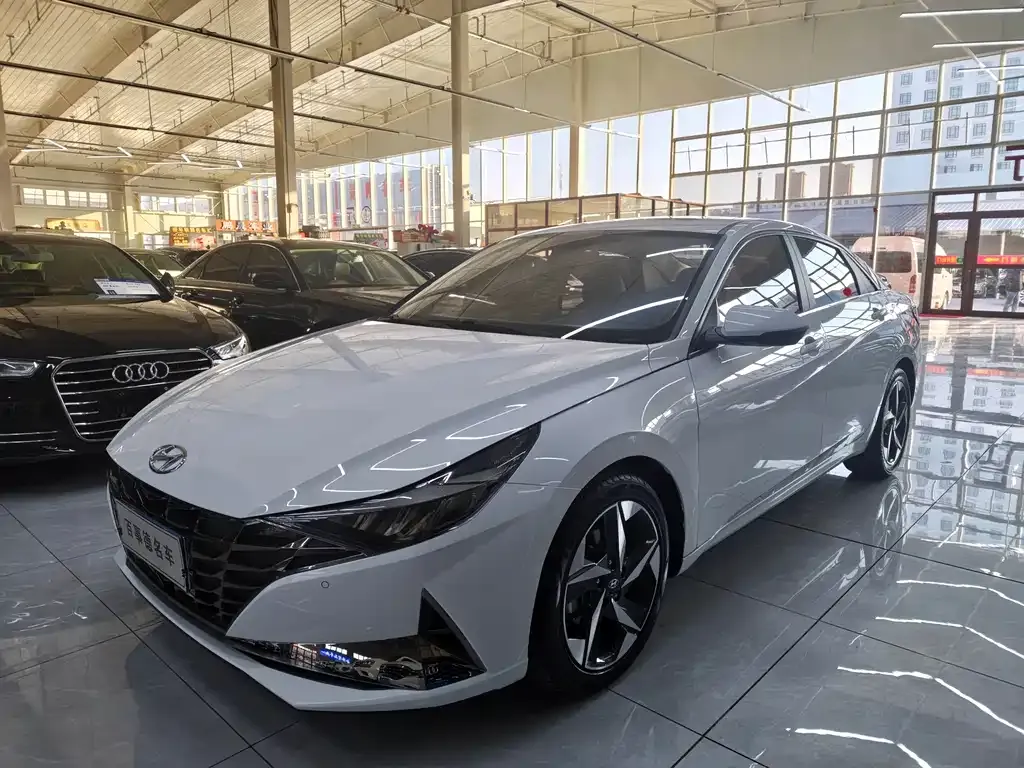 Hyundai Elantra 2021 из CN, фото 1