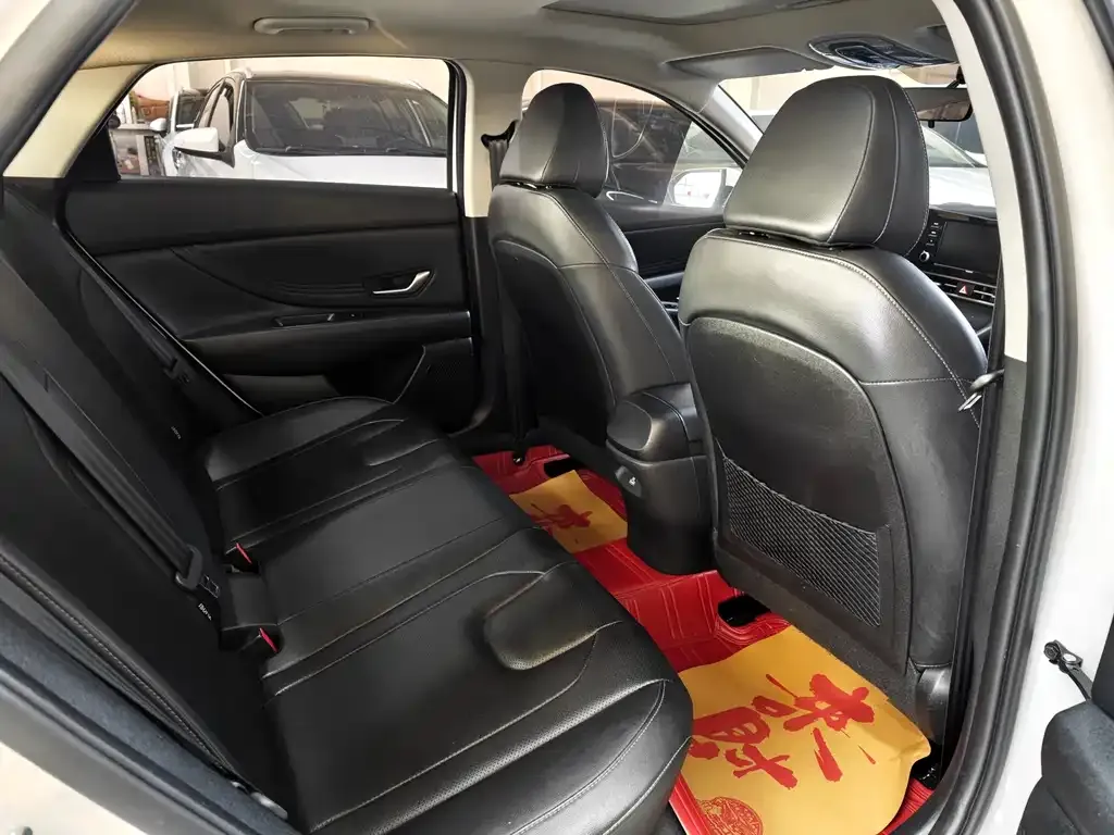 Hyundai Elantra 2021 из CN, фото 5