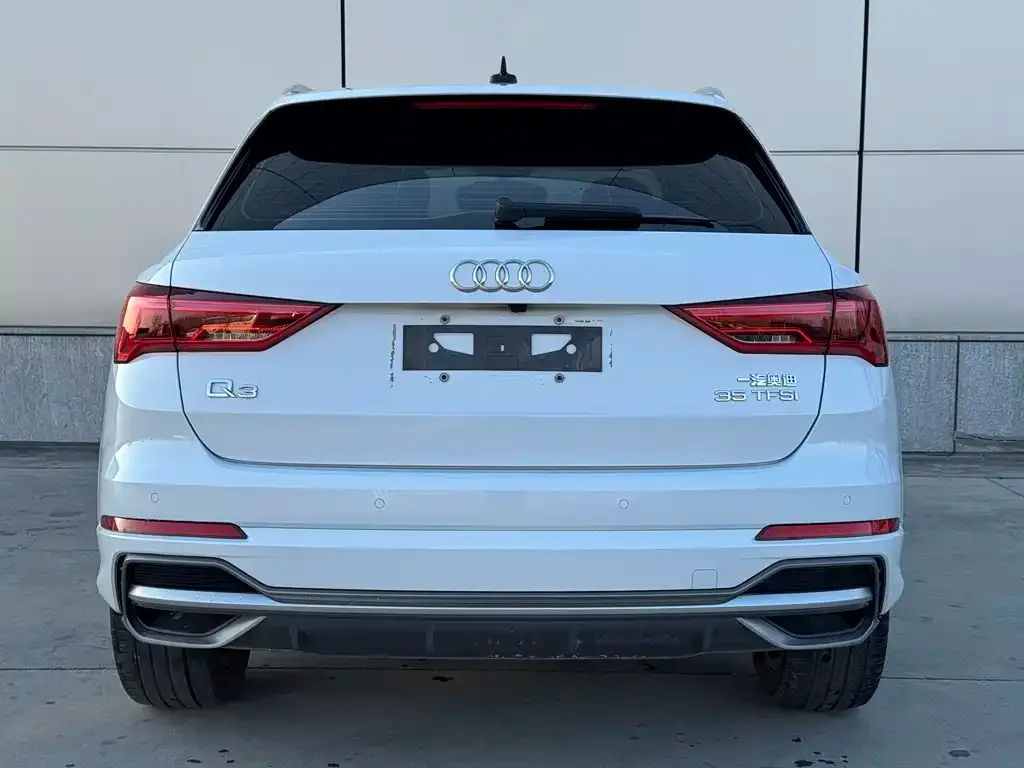 Audi Q3 2024 из CN, фото 3