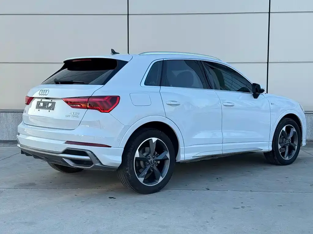 Audi Q3 2024 из CN, фото 4