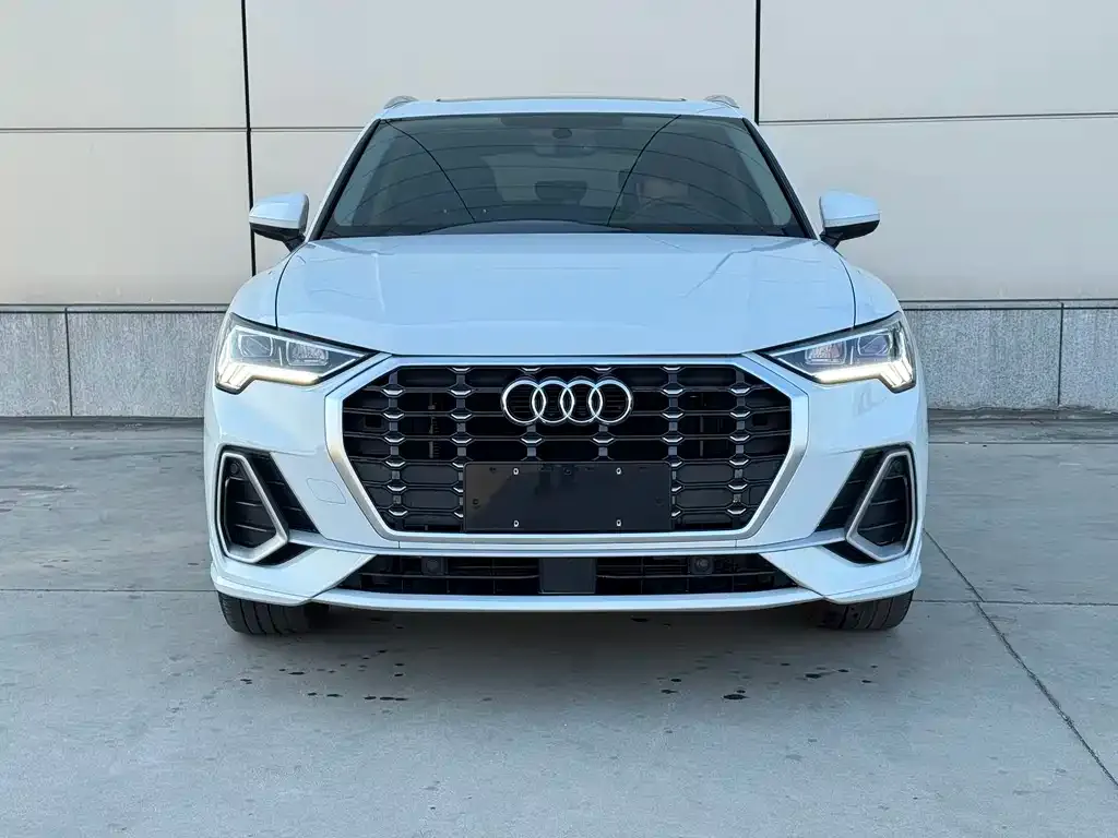 Audi Q3 2024 из CN, фото 5