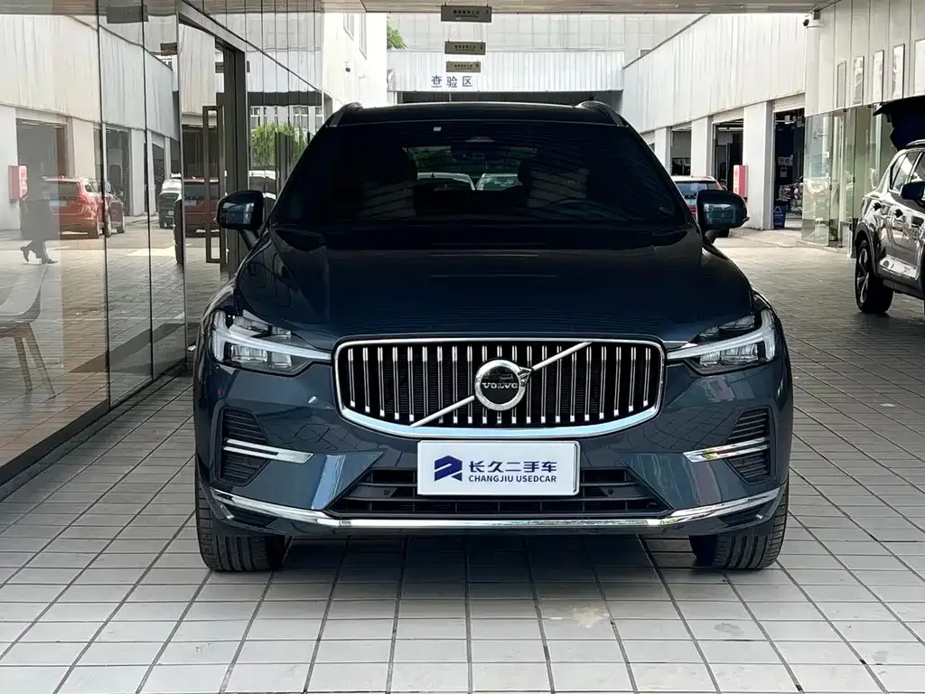 Volvo XC60 — фото 3