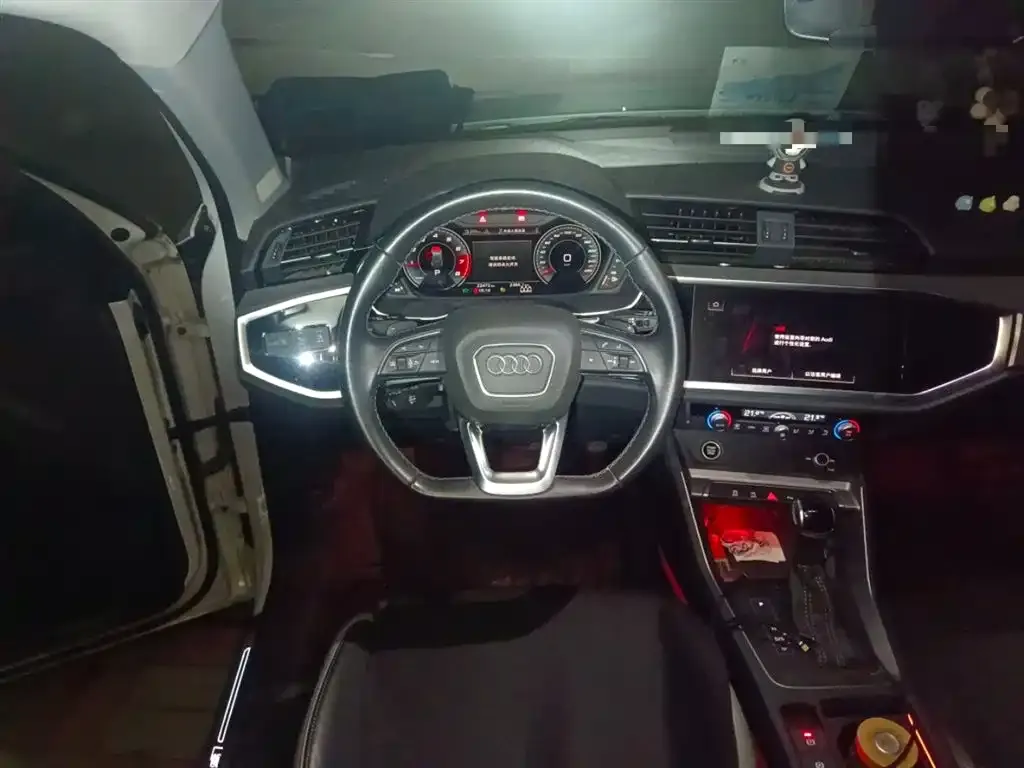 Audi Q3 2023 из CN, фото 3