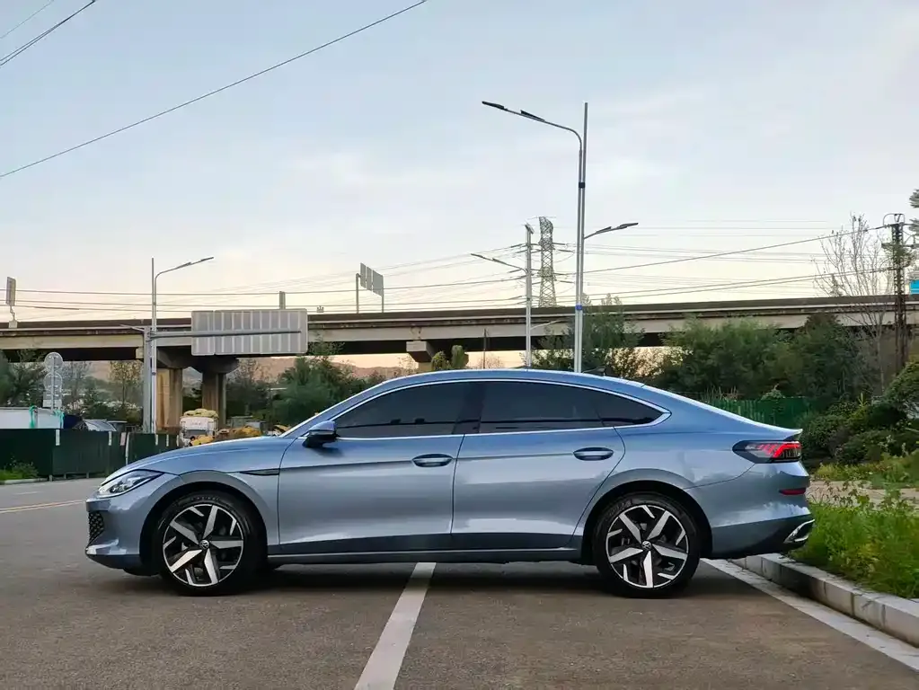 Volkswagen Lamando 2023 из CN, фото 10