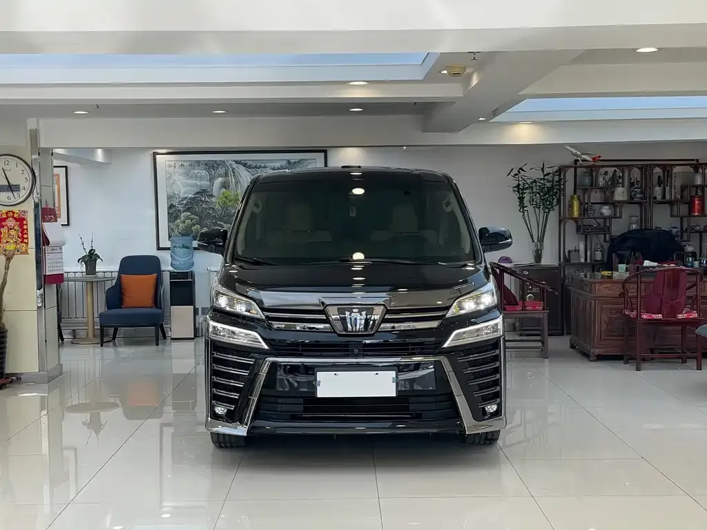 Toyota Alphard 2023 из CN, фото 2