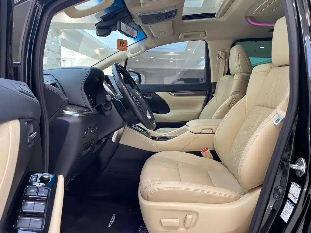 Toyota Alphard 2023 из CN, фото 8