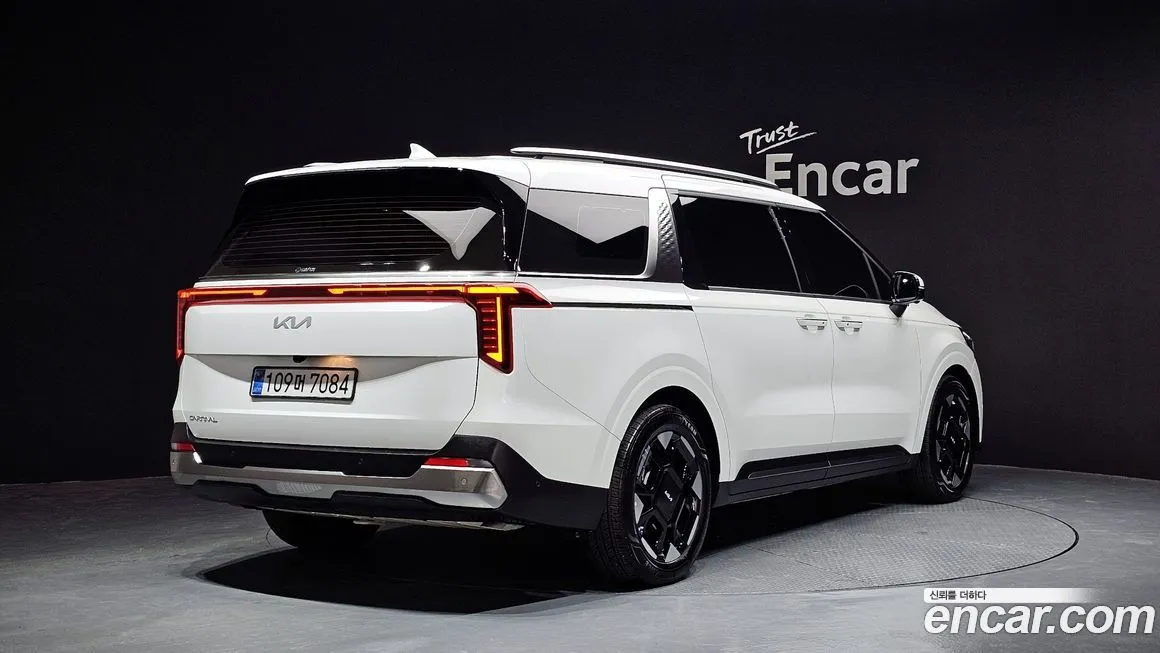 Kia Carnival — фото 2