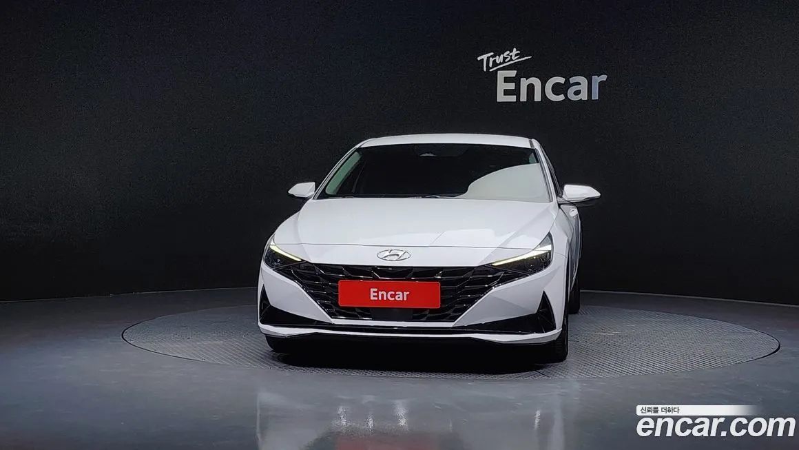Hyundai AVANTE — фото 3