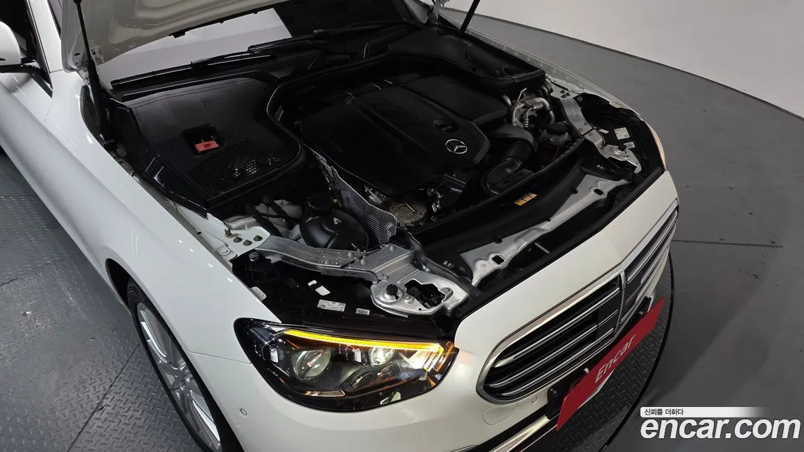 Mercedes-Benz E-Class 2023 из KR, фото 6