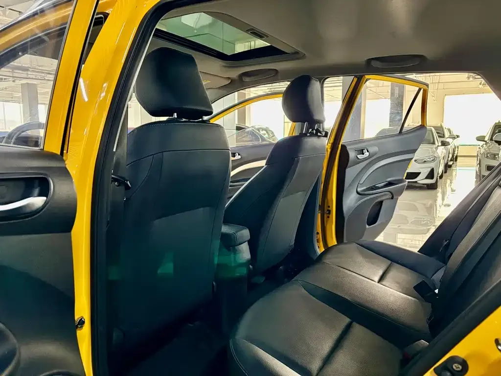 Kia KX1 2021 из CN, фото 8