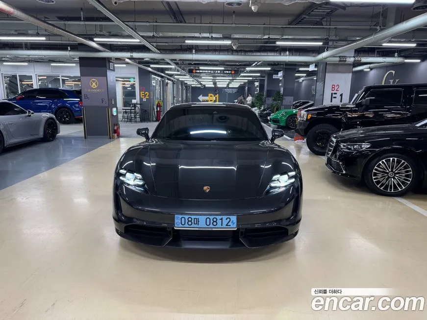 Porsche Taycan 2021 из KR, фото 3