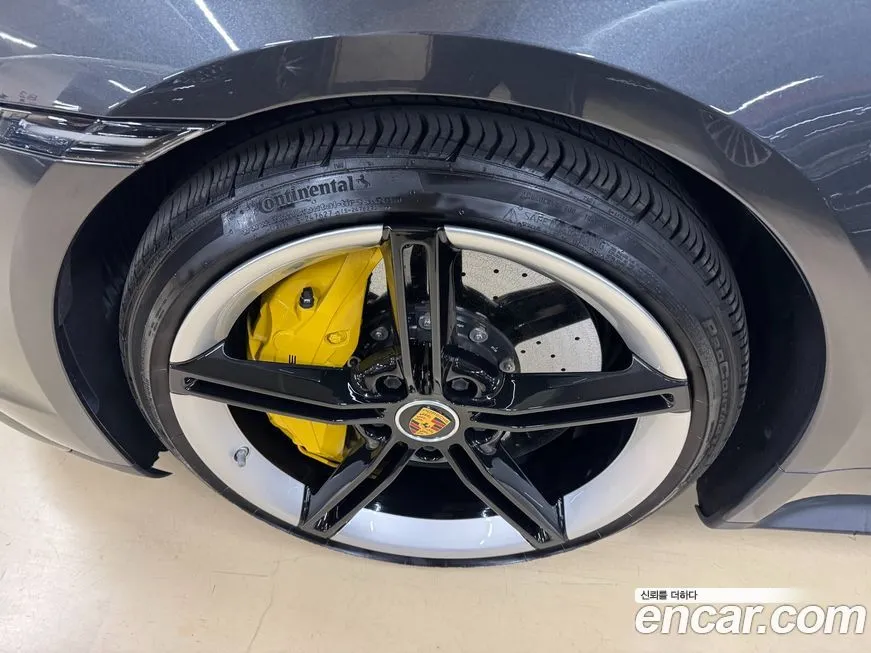 Porsche Taycan 2021 из KR, фото 5